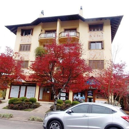 Apartamento Ensolarado No Centro De Gramado Apartment Exterior foto