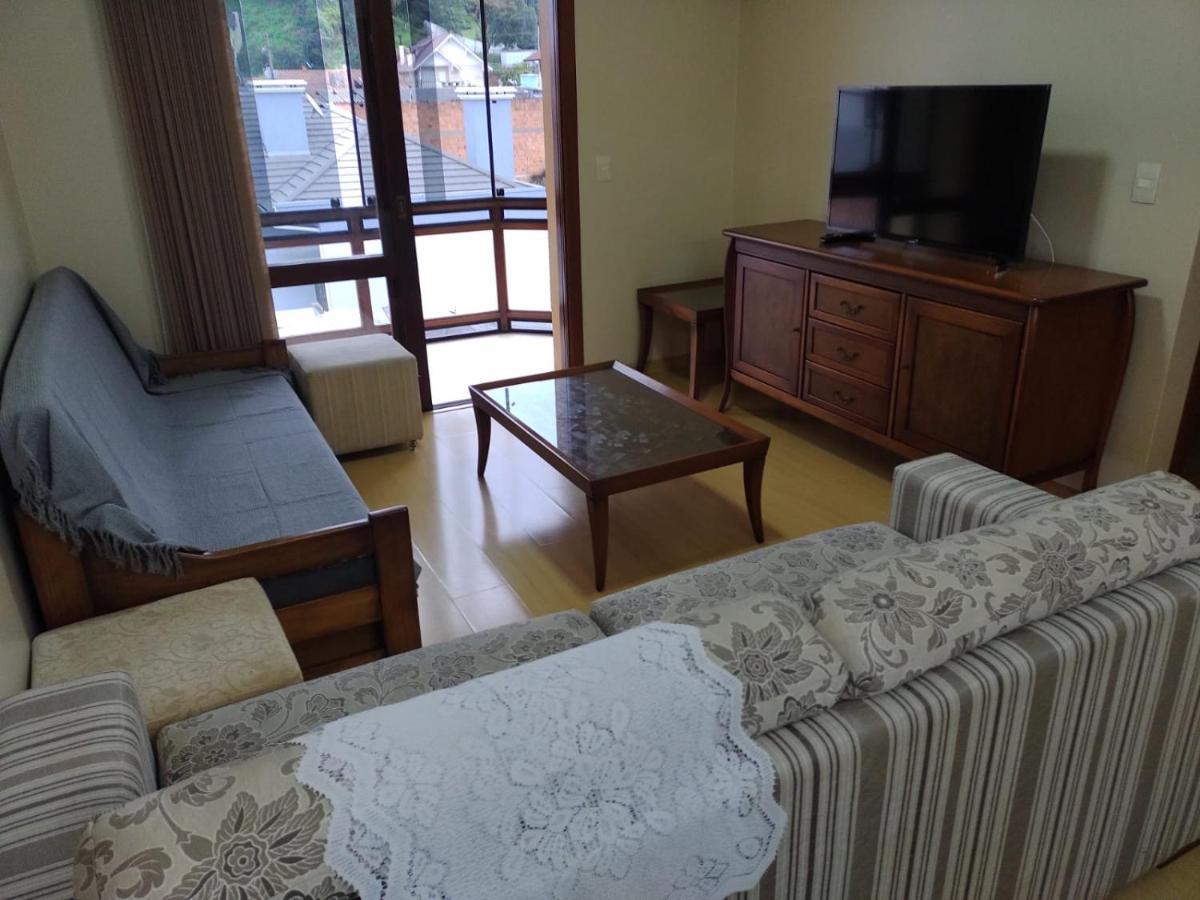 Apartamento Ensolarado No Centro De Gramado Apartment Exterior foto