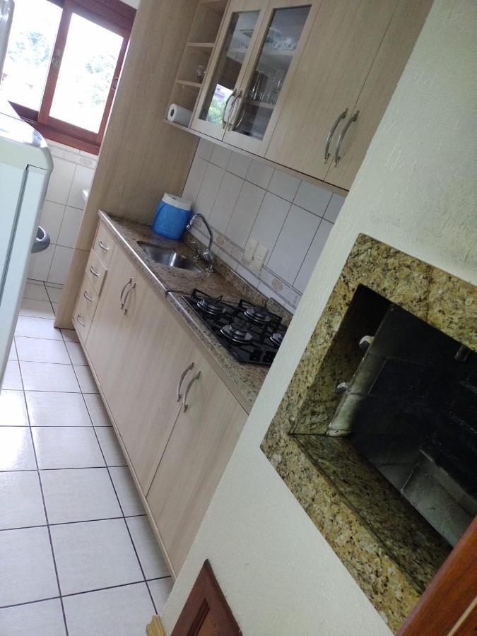 Apartamento Ensolarado No Centro De Gramado Apartment Exterior foto