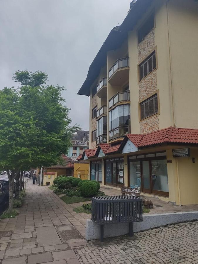 Apartamento Ensolarado No Centro De Gramado Apartment Exterior foto